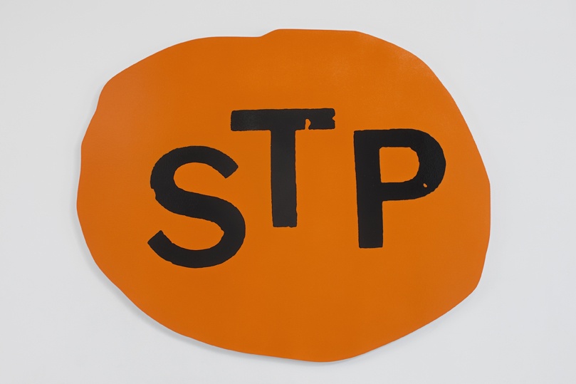 STP (Bright Orange, Black 6 c)